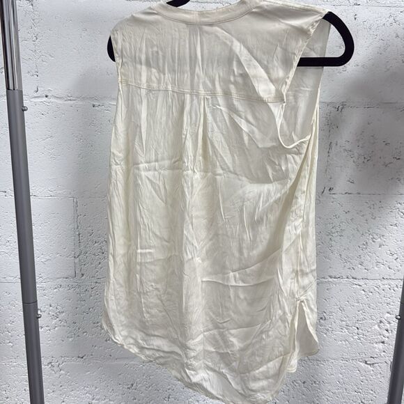 Vince Cream Buttoned Blouse with Mandarin Collar Sleeveless Button Down XS - Picture 3 of 4